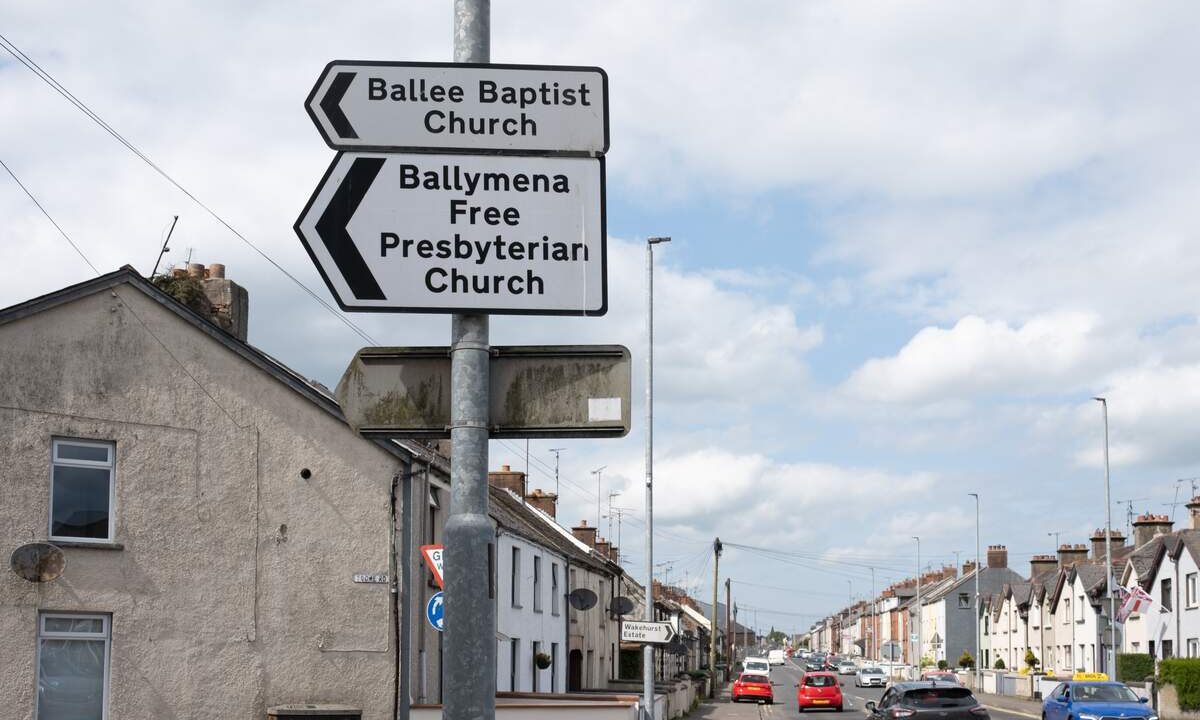 Scontri anti migranti Ballymena