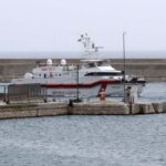 Migranti al porto di Bari